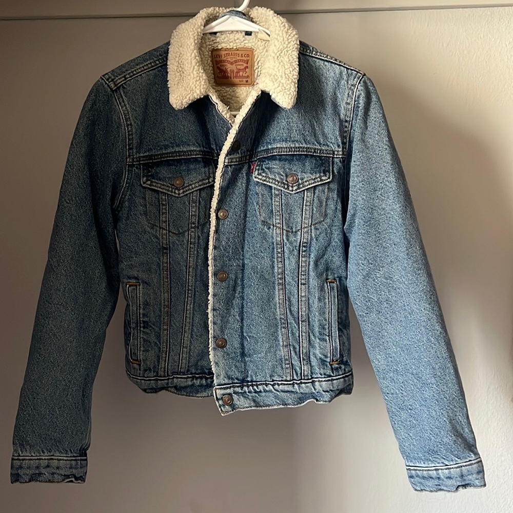 Levi women medium